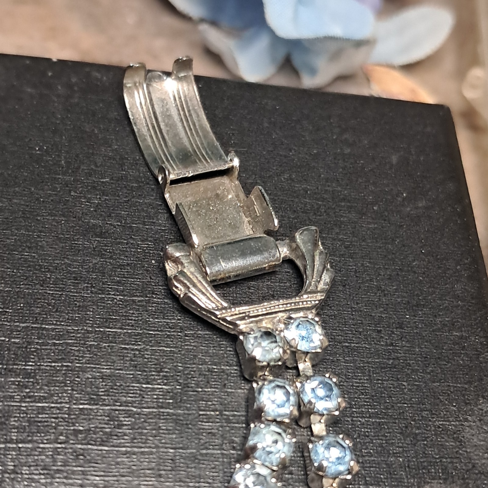 Vtg 1950’s Juliana Style Blue Rhinestone Bracelet Large Center Stone PAT PEND