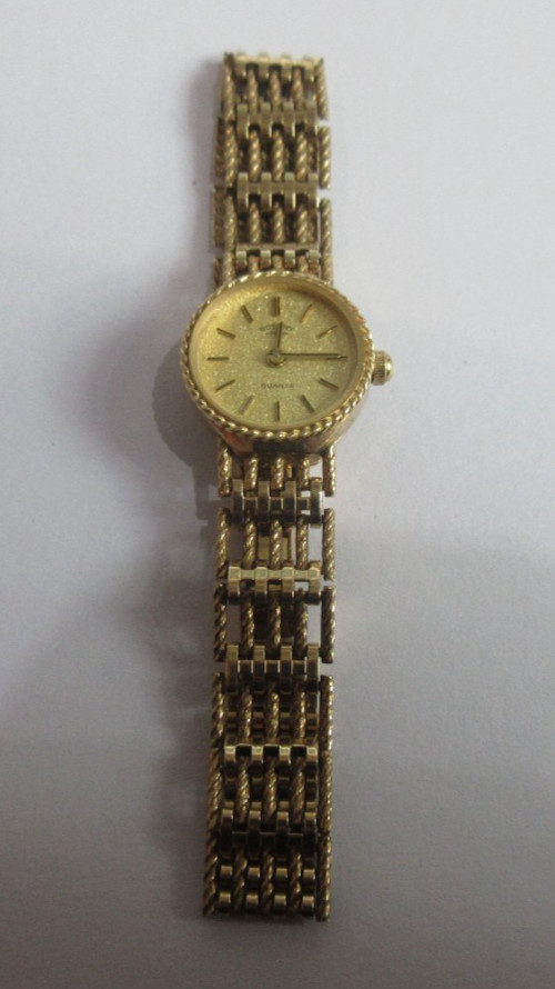 9ct Gold Rotary Watch Quartz 150mm Hallmarked 13g With Mechanism & 2 extra Links