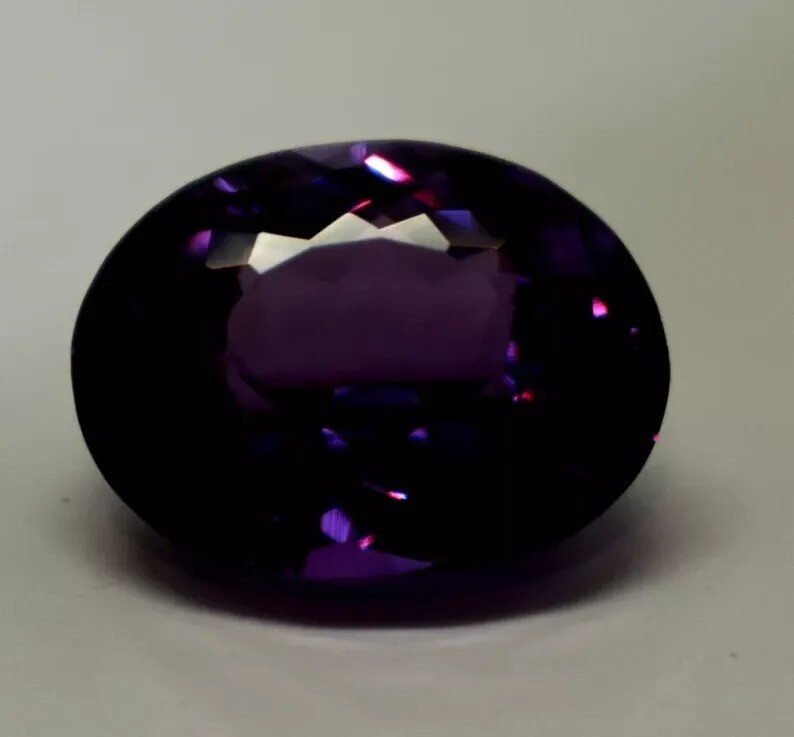 Color Changing Certified Oval Cut 10 Ct Natural Alexandrite Loose Gemstone