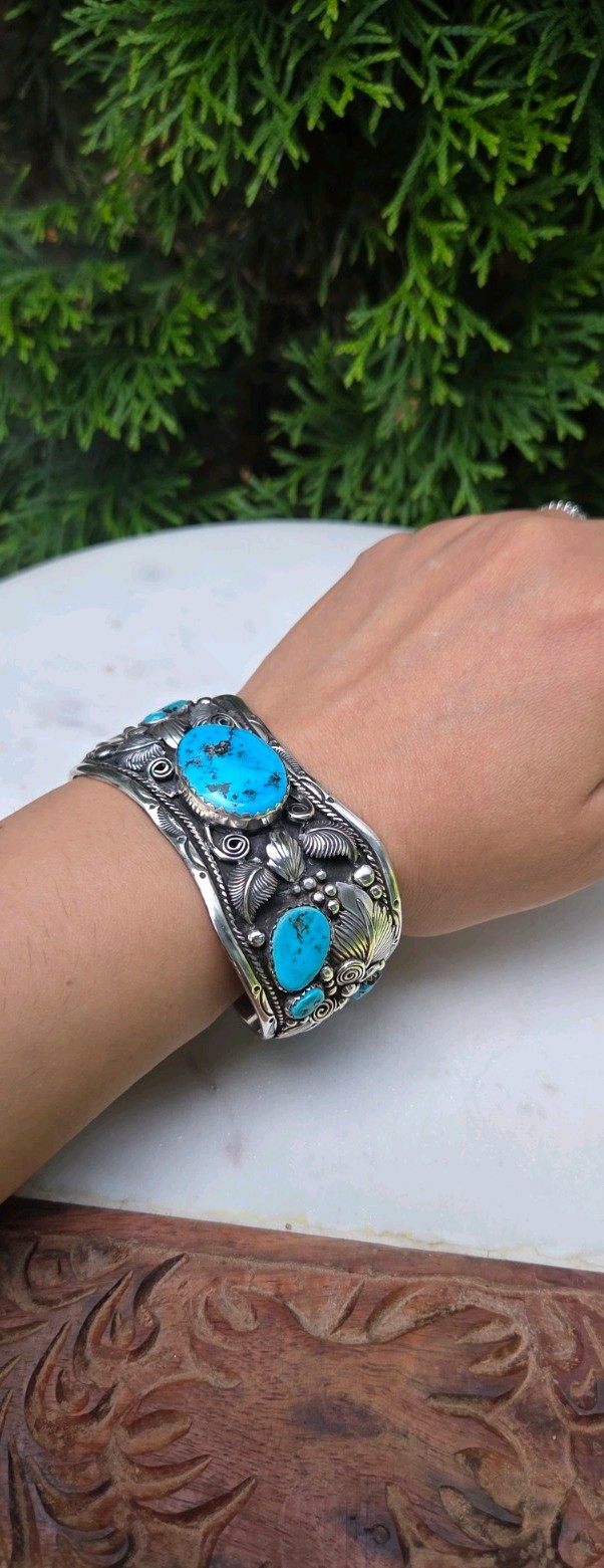 vintage handmade Navajo sterling silver sleeping beauty turquoise cuff bracelet