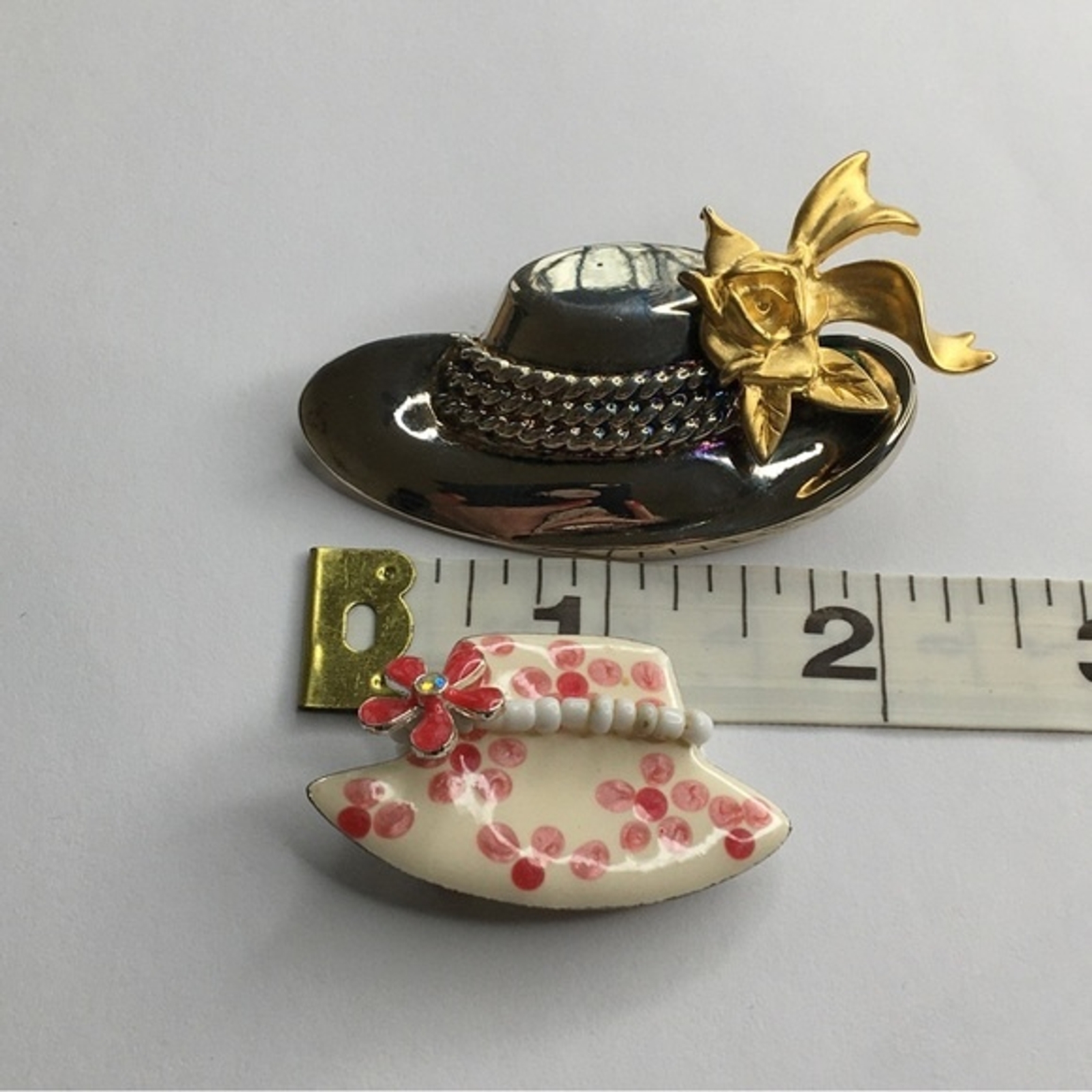 Vitg Tana Two Tone Hat Flower Floral Enamel Brooch Pin Lot Whimsy Grannycore
