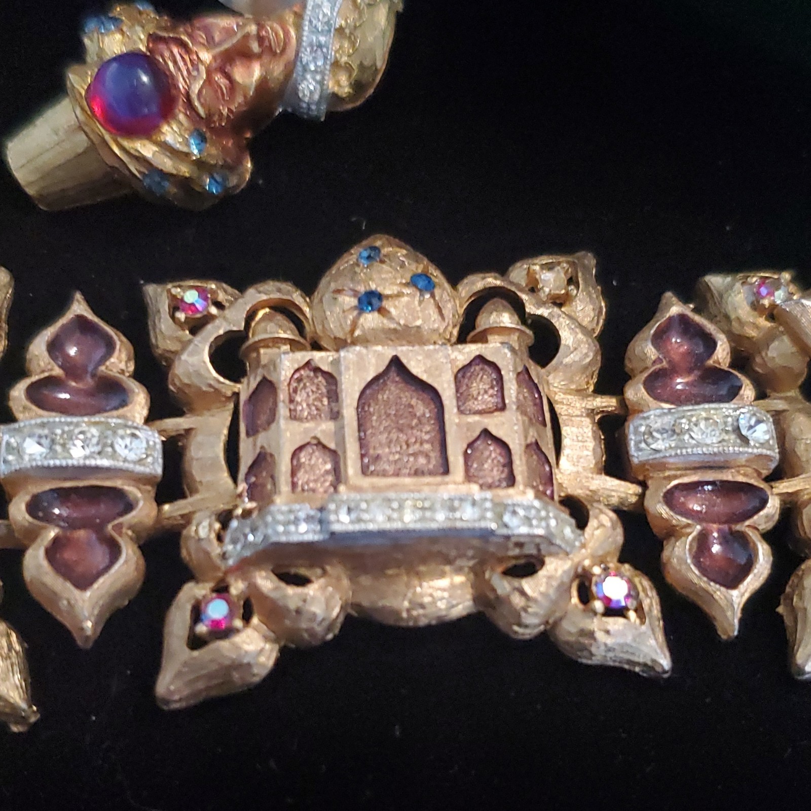 ULTRA RARE HAR 1950’S GENIE TAJ MAHAL ALADDIN’S LAMP FANTASY SERIES BRACELET