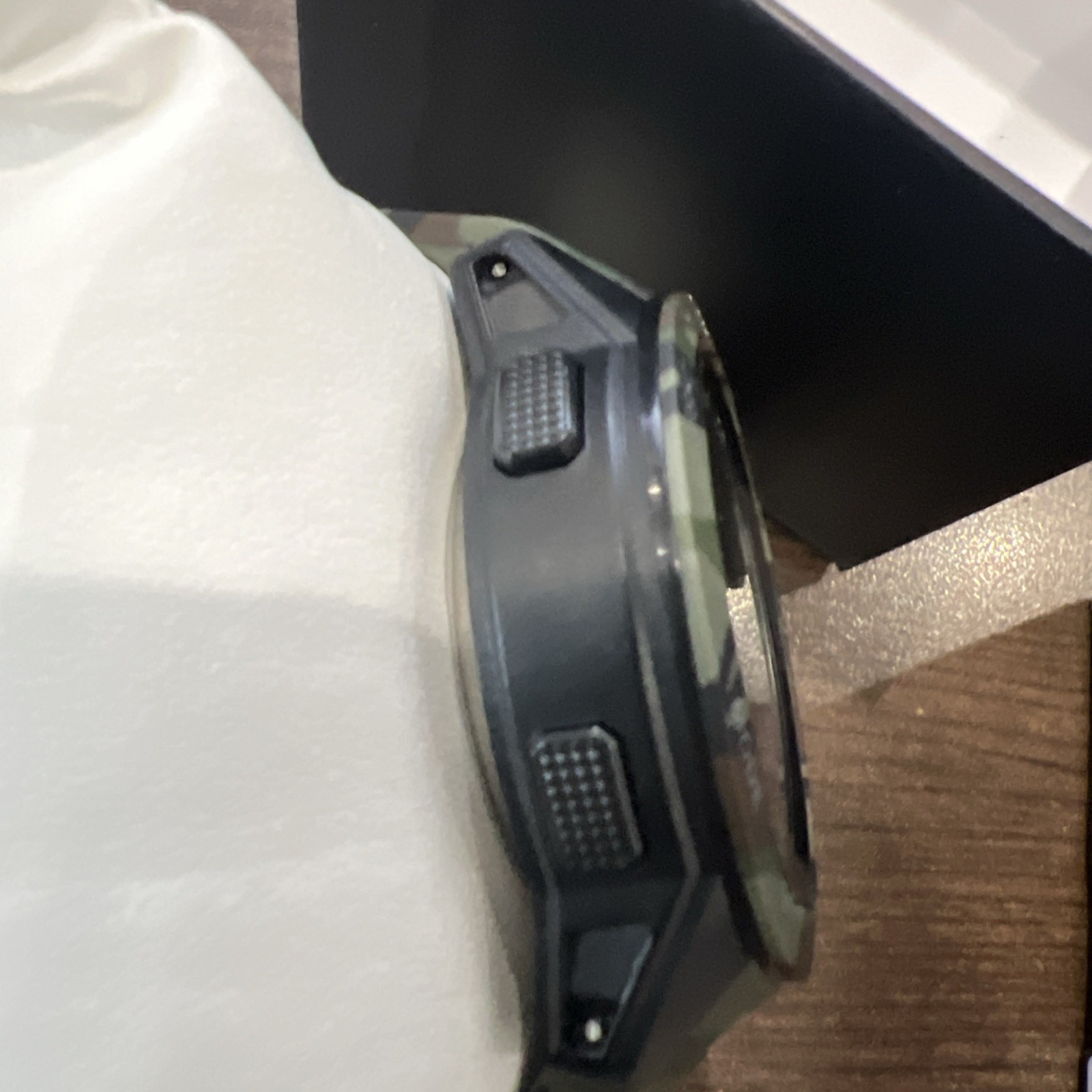Activa X Terrian Invicta Digital 45mm Camouflage Green (ACW8105MC-001) NWT 😎