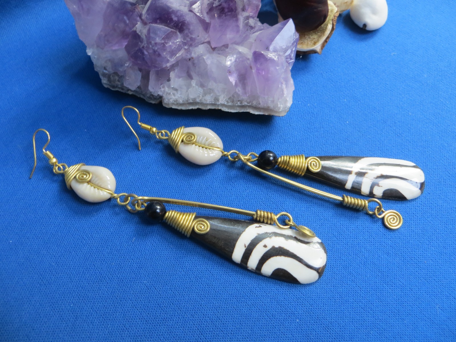African Ethnic Jewelry BATIK, COWRIE SHELL, BRASS, BEAD EARRINGS FROM KENYA AA