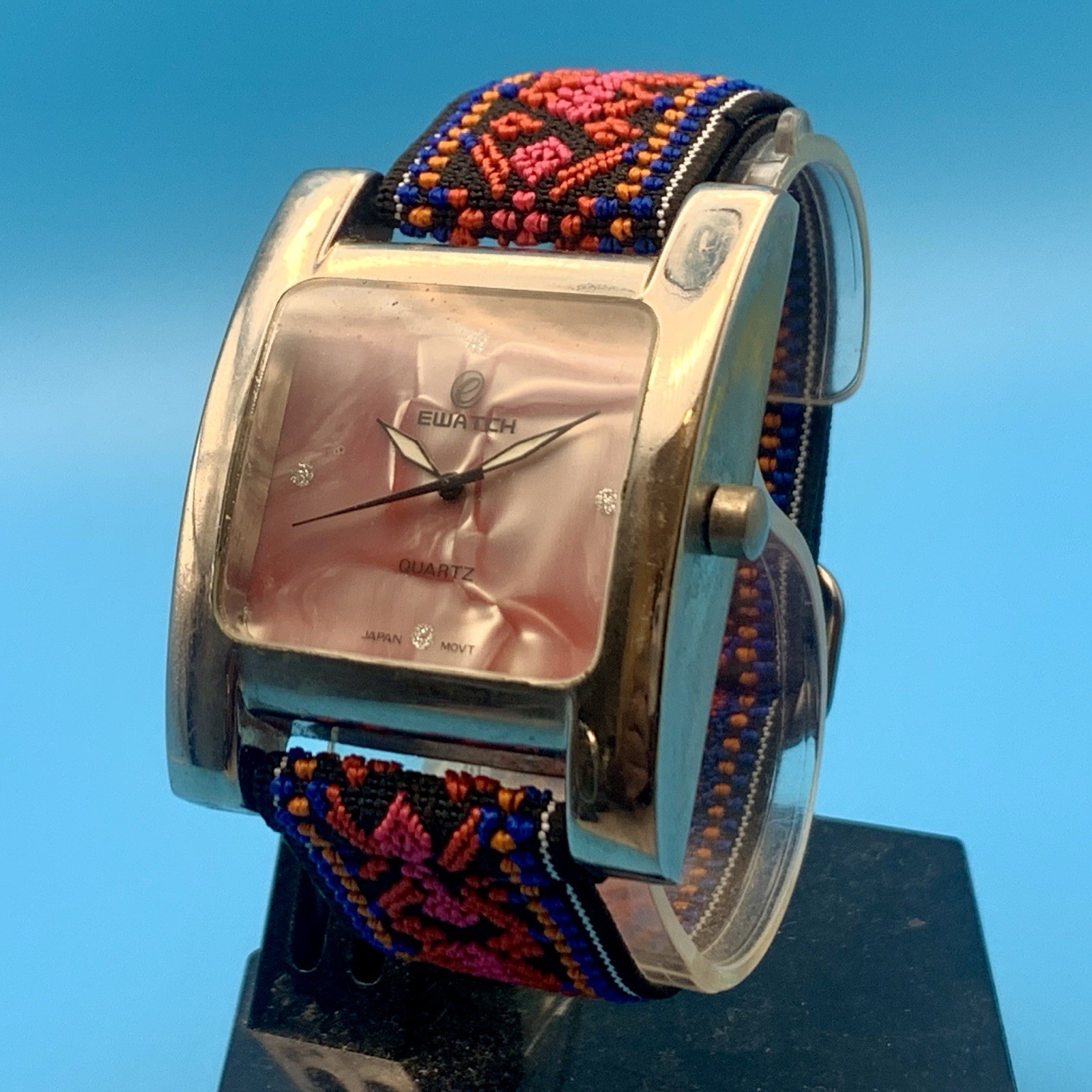 EWATCH Women’s Fashion Quartz Wristwatch MOP Dial Stretch Band Works New Battery