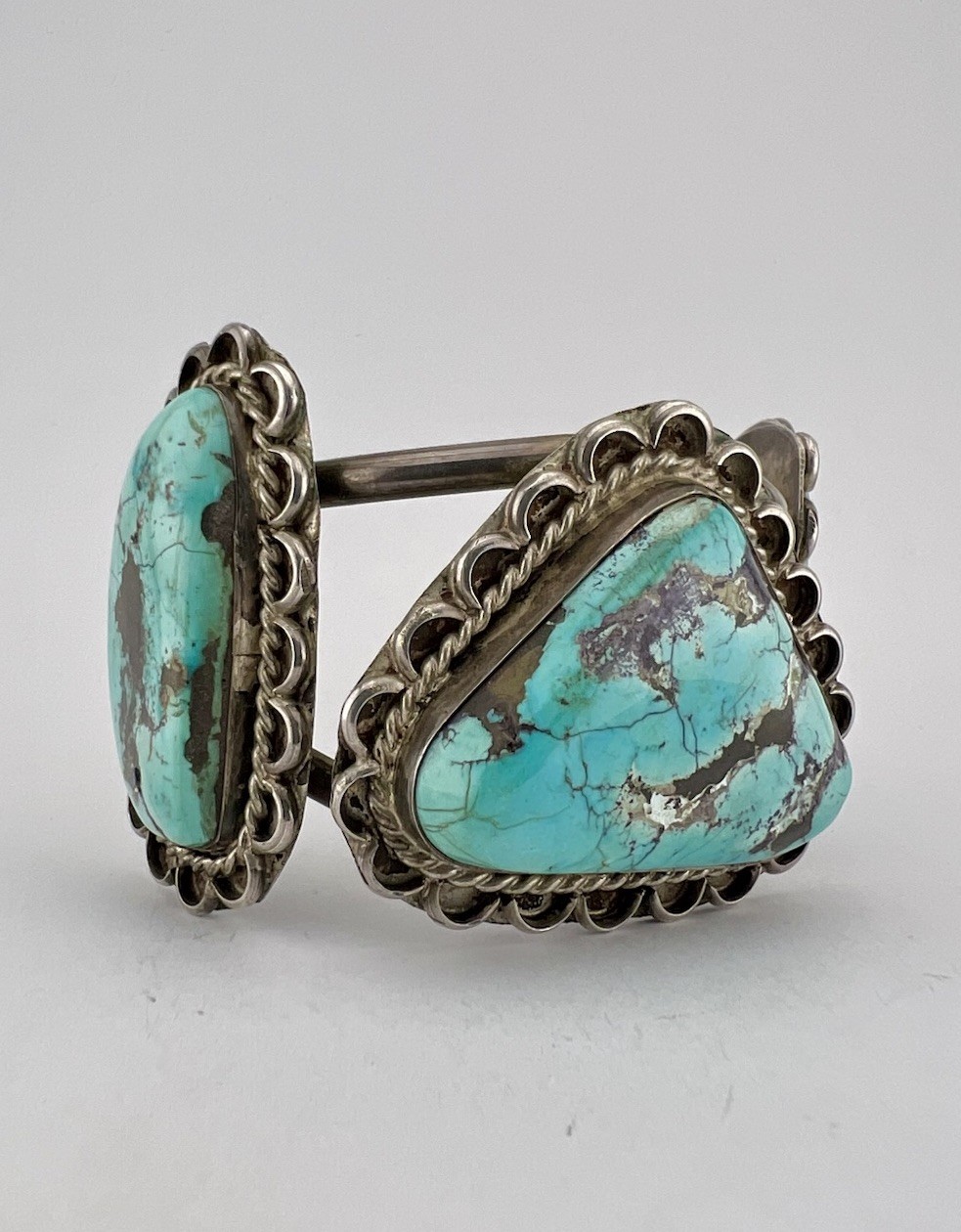 MASSIVE Vtg Navajo Sterling Silver Indian Mountain Turquoise Cuff Bracelet 93g