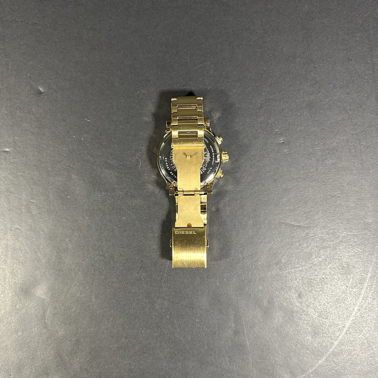 Diesel Men’s Double Down Analog Display Analog Quartz Gold Watch DZ4337 – Used!