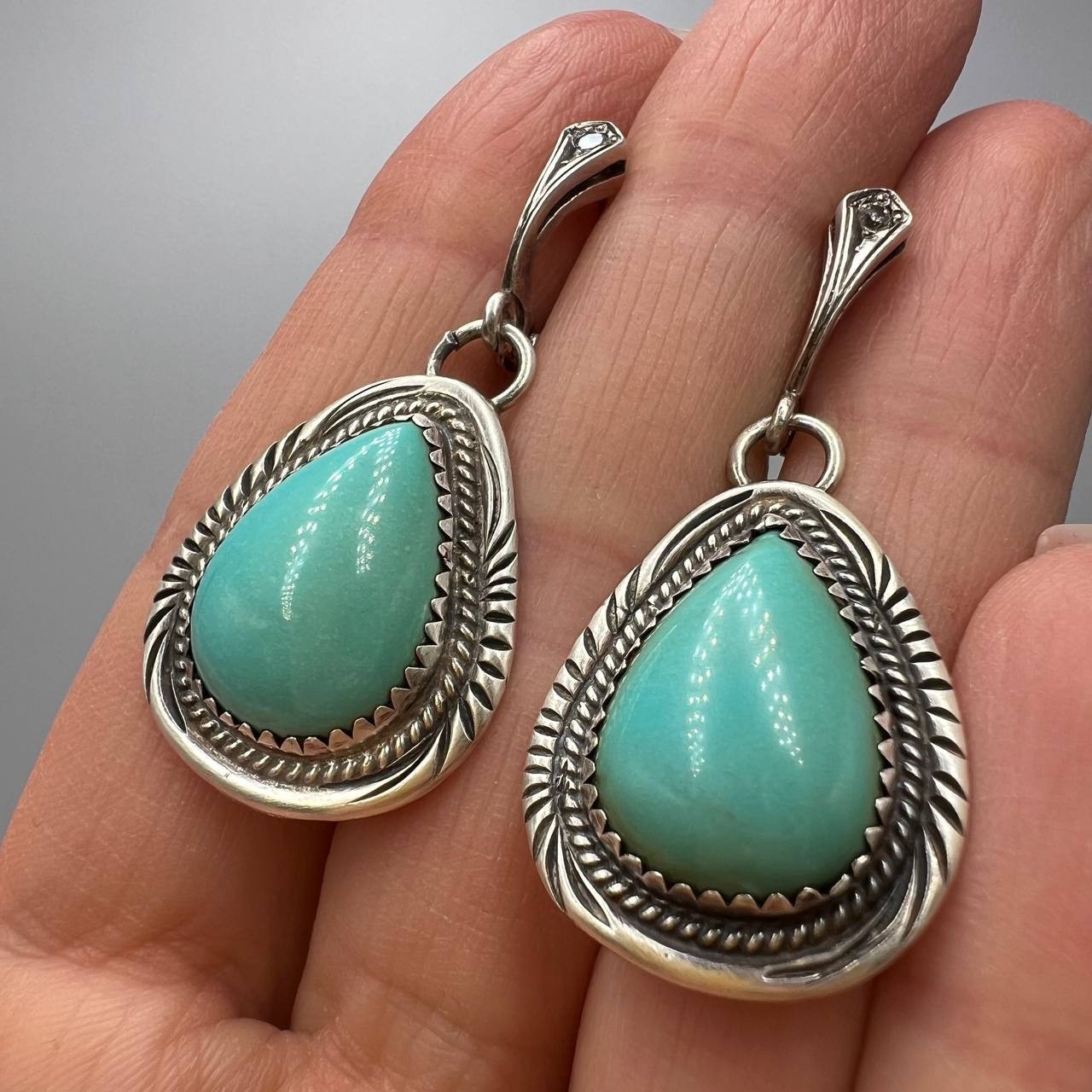Vintage Sterling Silver 925 Woman’s Jewelry Drop Earrings Turquoise Stone Marked