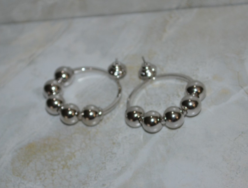 Henri Bendel Mini Sphere Stud Earring