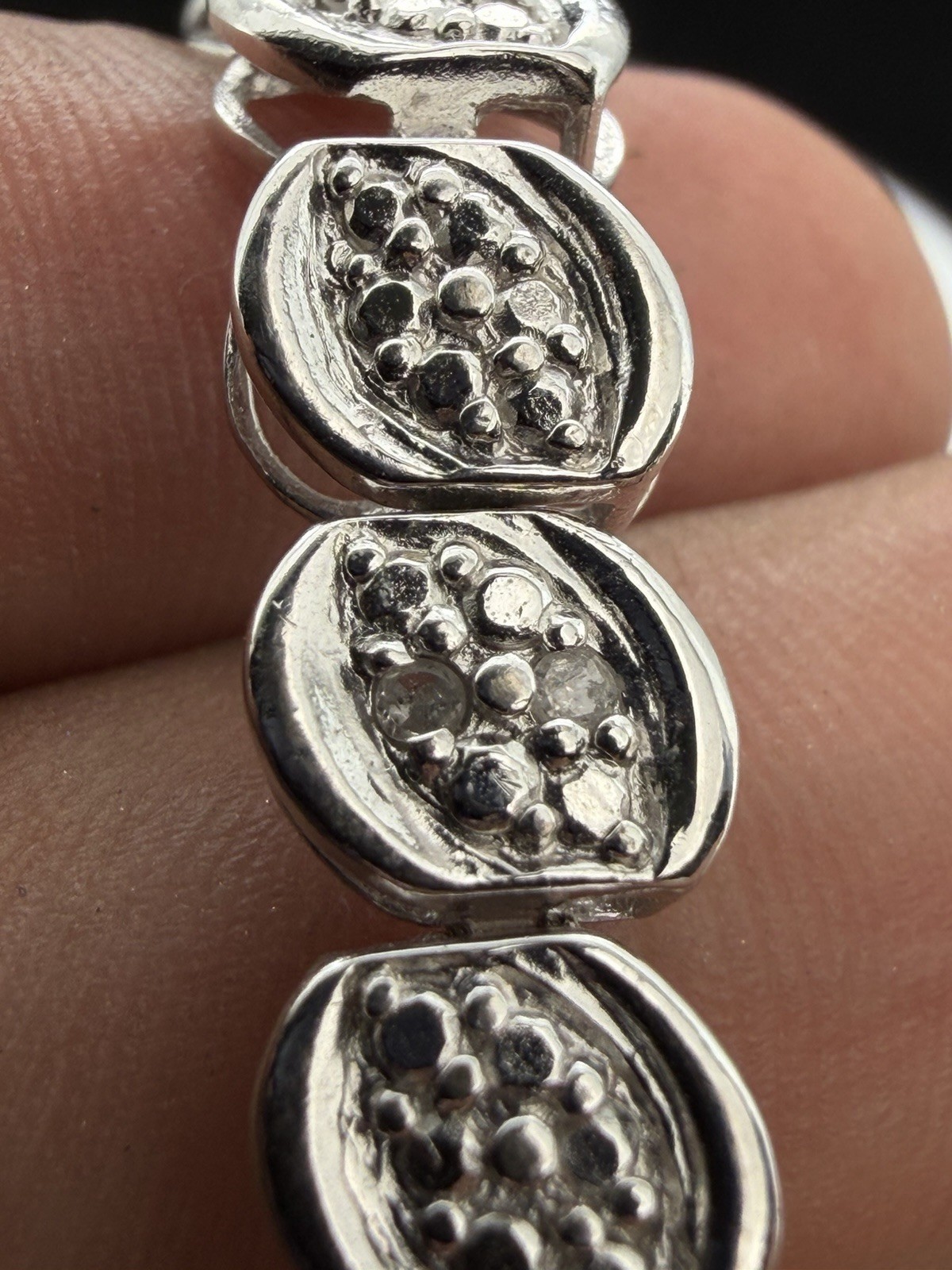 Sterling Silver Natural Diamond And Illusion Cluster Setting 7.5 Inch Bracelet