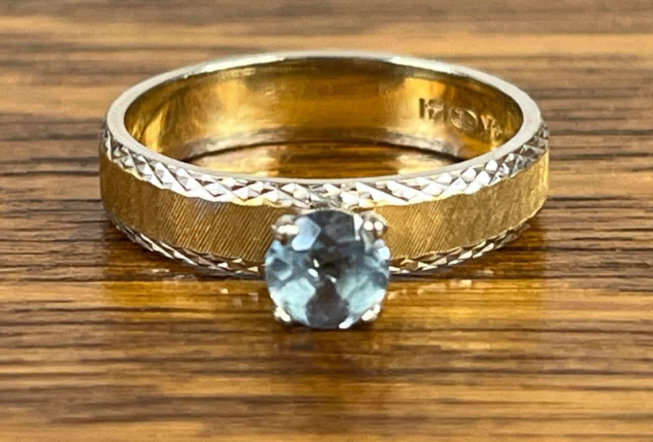 3.35g Vintage 14K Gold Natural Blue Tourmaline Ring 4.6mm RARE .35-.40 Carats