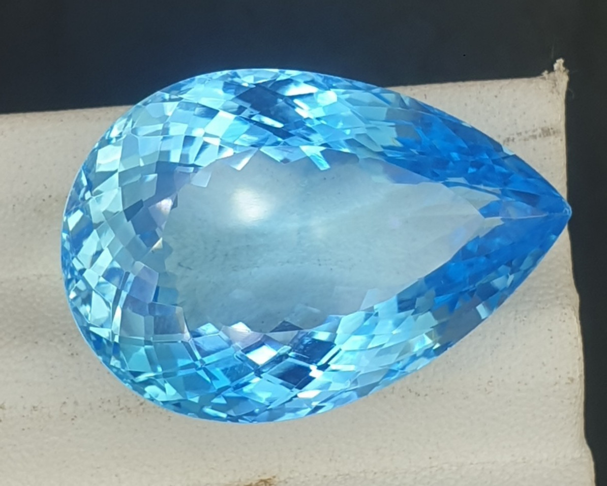 Elegant Swiss Blue Topaz Pear Cut Gemstone in Blue Color 59.40 ct