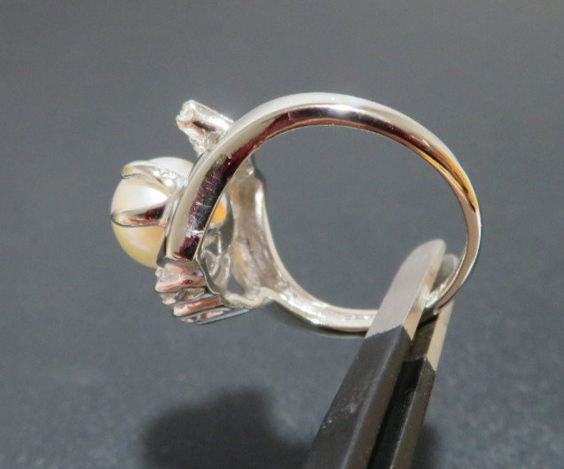 14K WG PEARL & DIAMOND CLUSTER RING SZ 2.25 2.60 grams (AI-2977)
