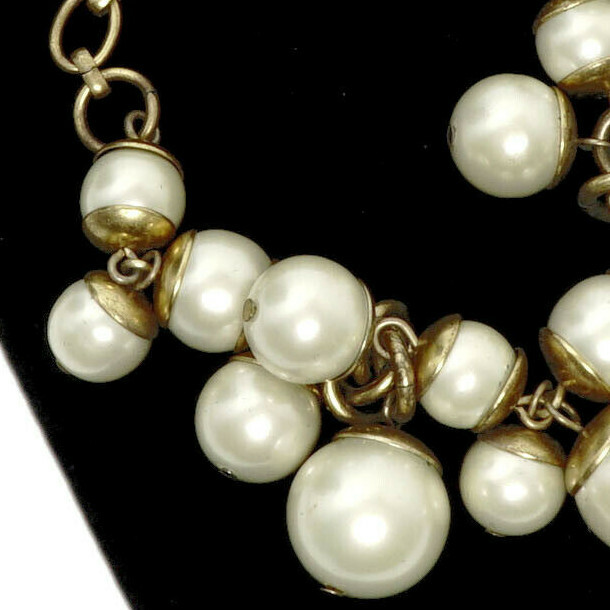 Faux Pearl Bracelet Adjustable 7-9 inches Fashion Stella and Dot Charm Style