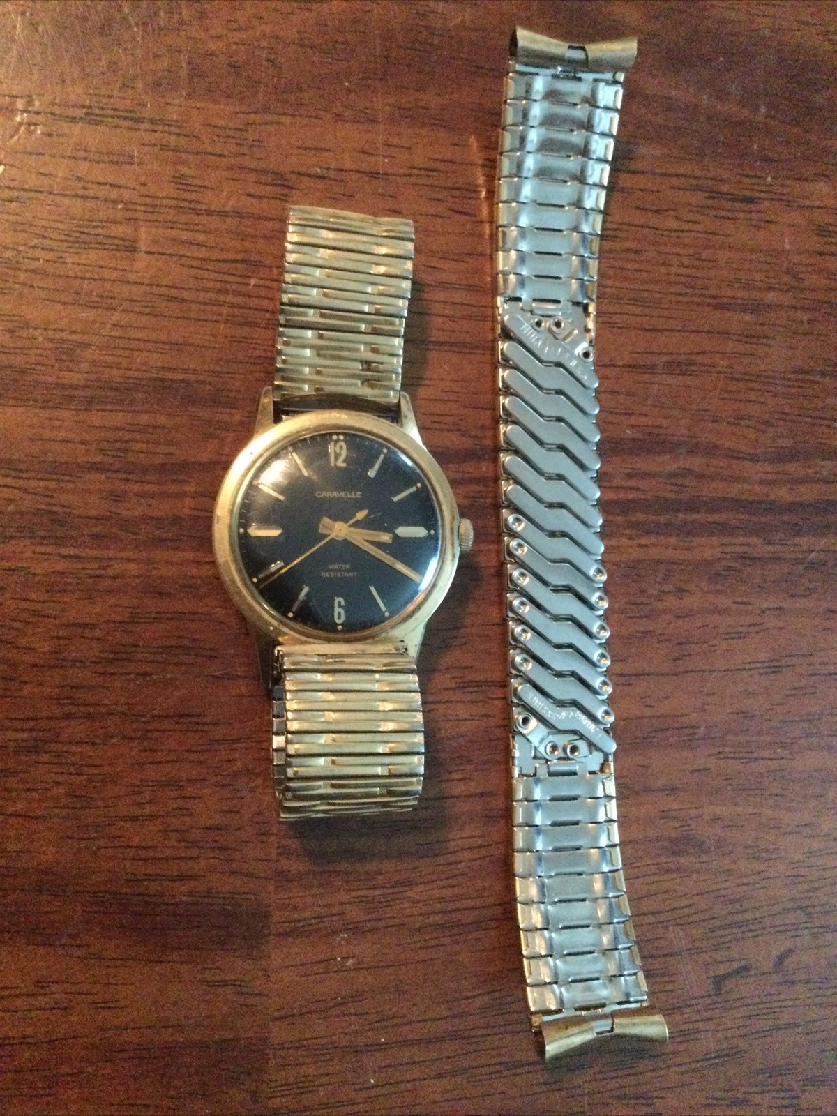 Vintage Carvelle Gold Tone Black Dial Windup Watch 10k Gf Top Stretch Band Runs