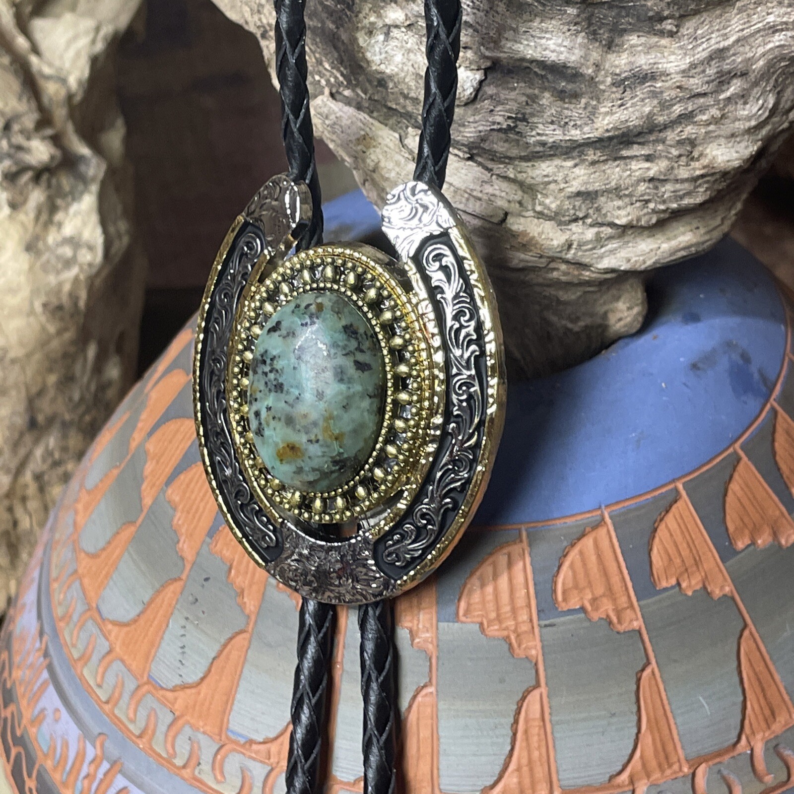 Southwest Tulsa Bolo Tie King African Turquoise Silver Gold Horseshoe Spring