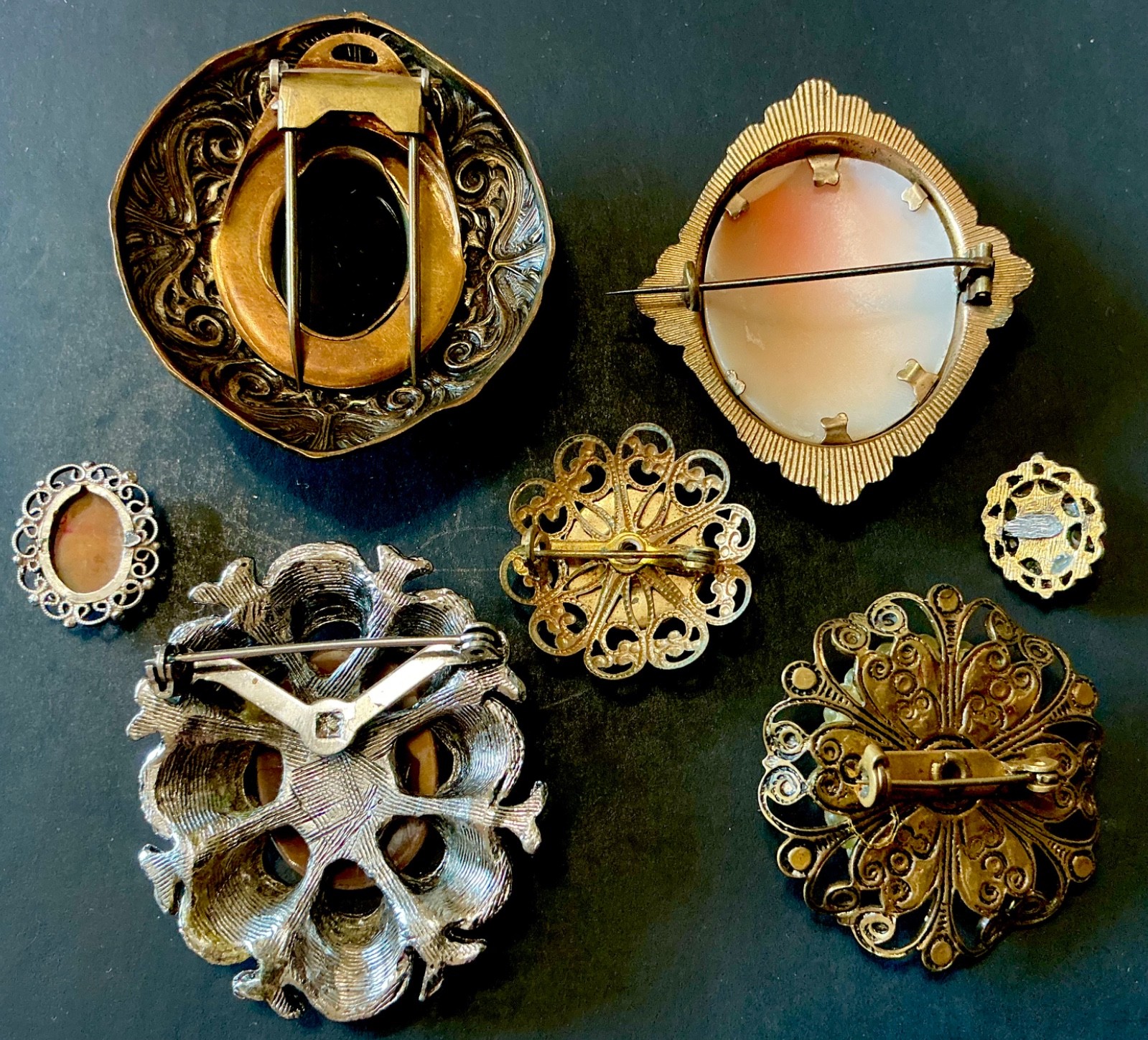 VTG CAMEO JEWELRY LOT RING EARRINGS NECKLACES BROOCHES BRACELET ETC 6-155