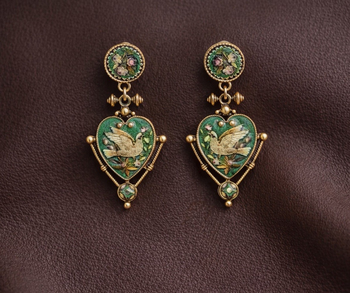 Museum Bird Dove Earrings Heart Ornate Flower VTG Palace Gold Court Love Green