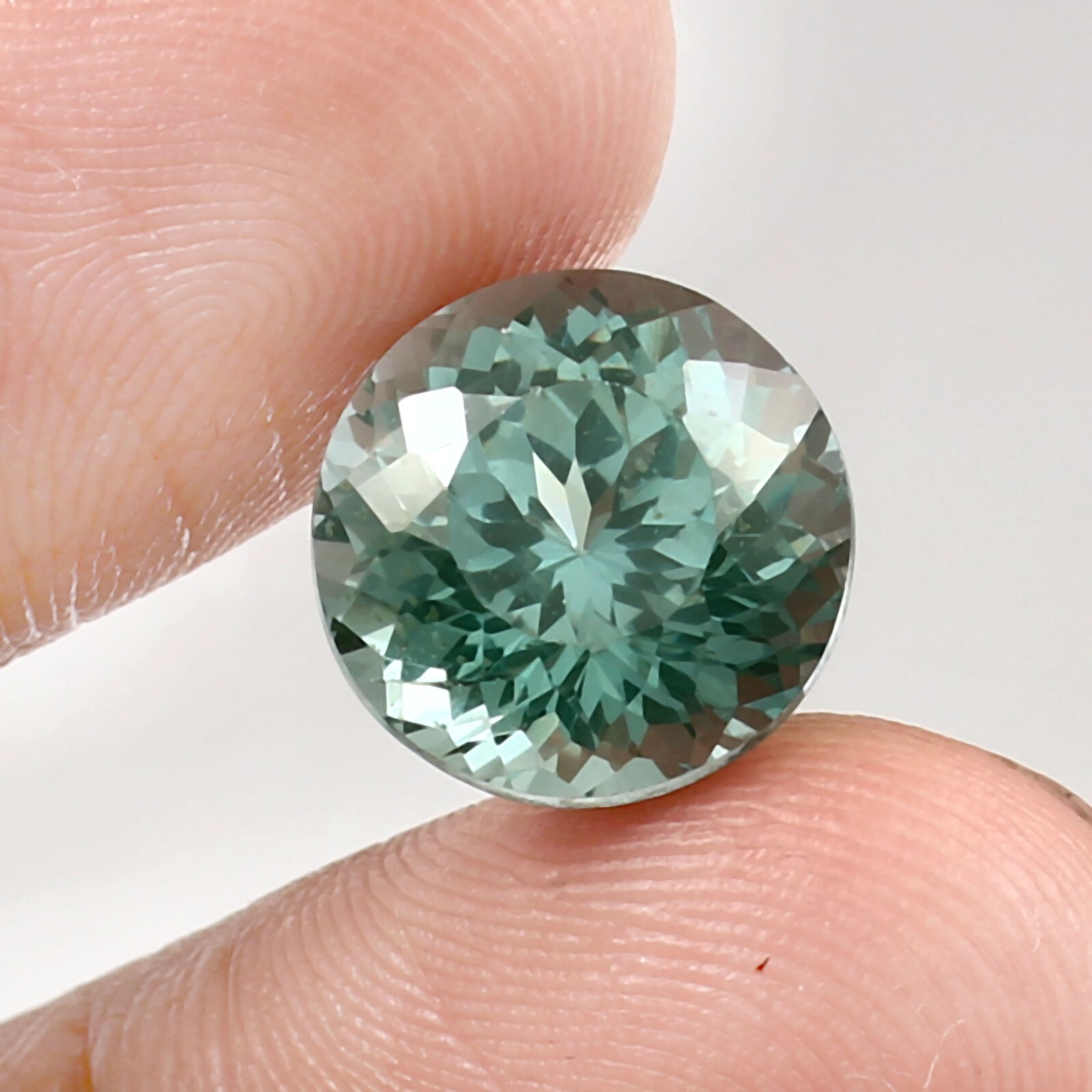 AAA Natural Flawless Green Ceylon Spinel Loose Round Gemstone Cut 11.50 MM