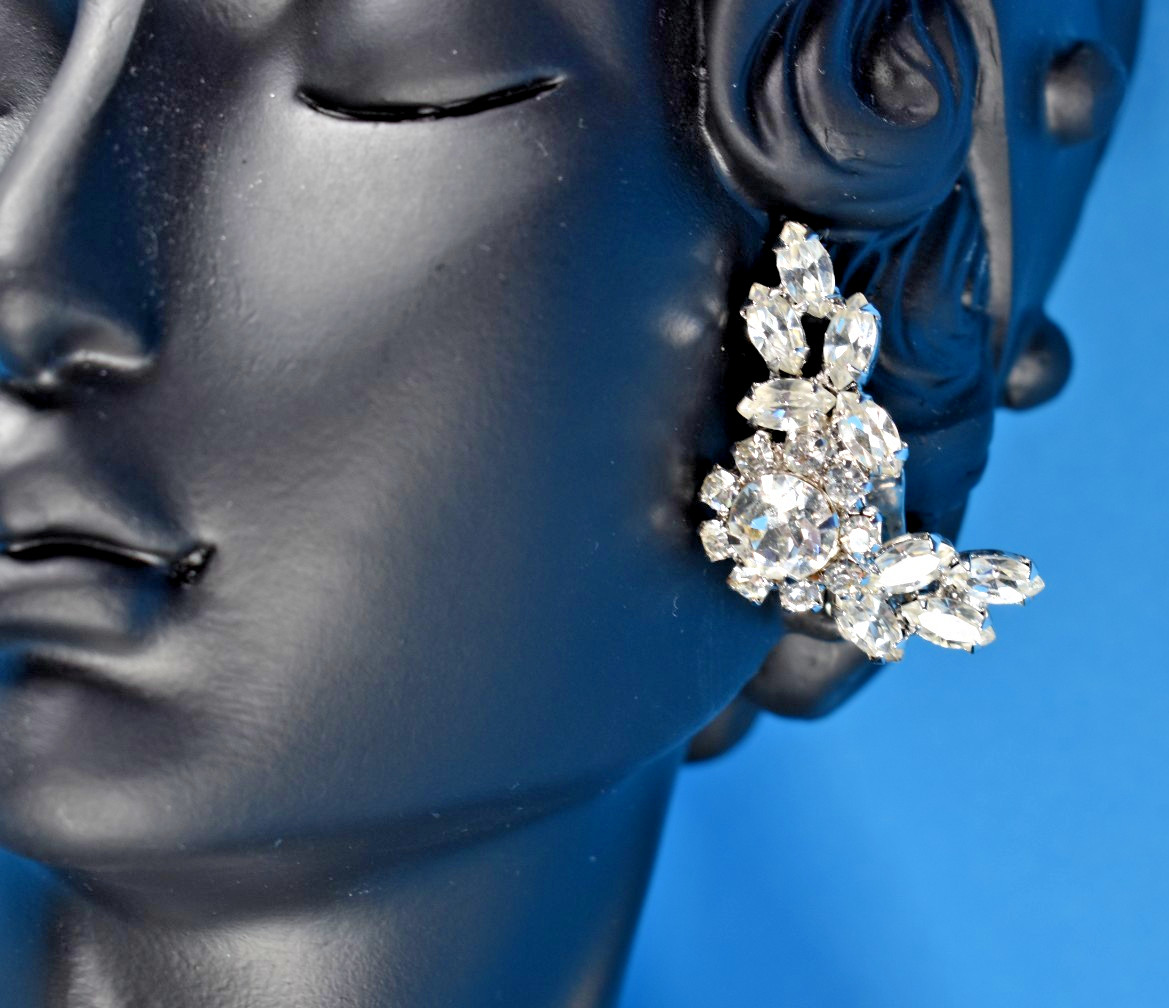 Vintage Quality Bridal Special Occasion Rhinestone Clip-on Earrings 1.5″