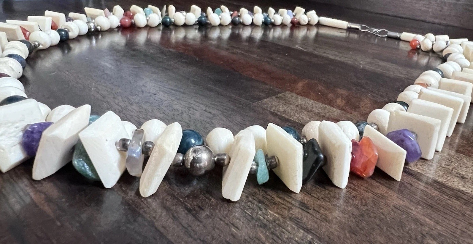 Vintage Ethnic Tribal Bone And Tribal Gemstone Beaded 15” Necklace