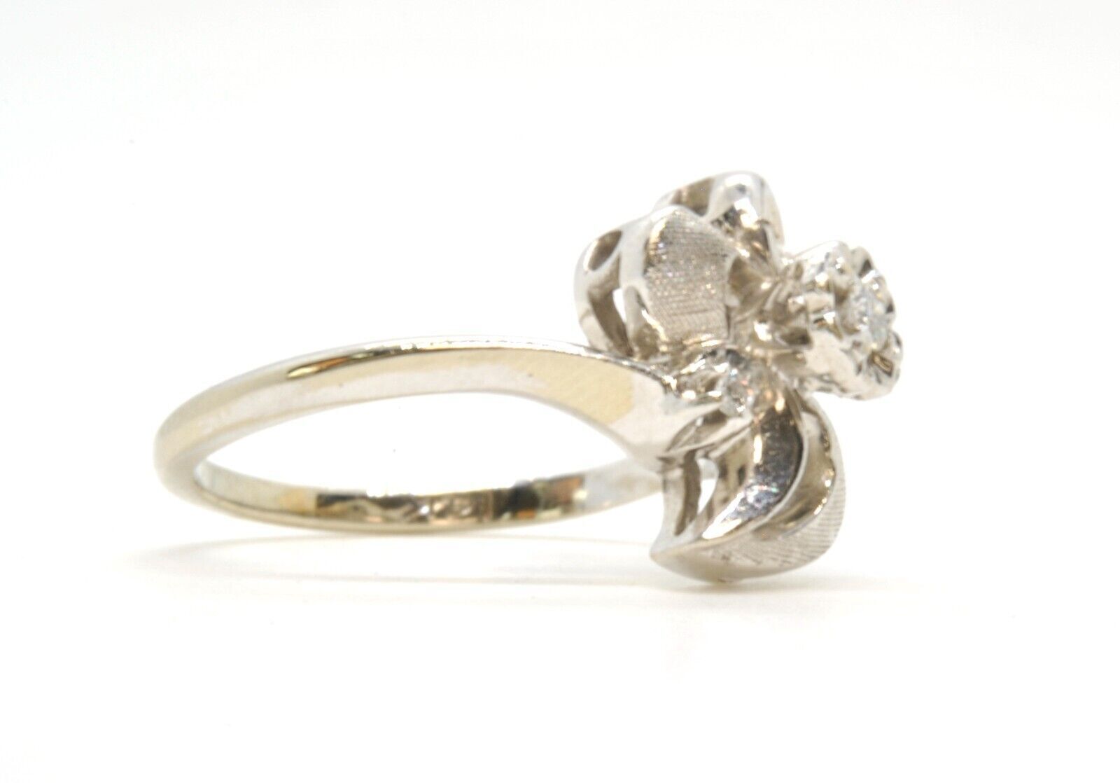 Vintage 14k White Gold Floral Ladies Diamond Right Hand Estate Ring Size 6