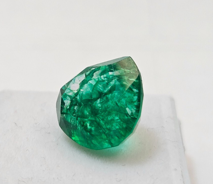 Emerald Natural 8-9 Ct Pear Cut Green Colour EGL Certified Loose Gemstone KH1028