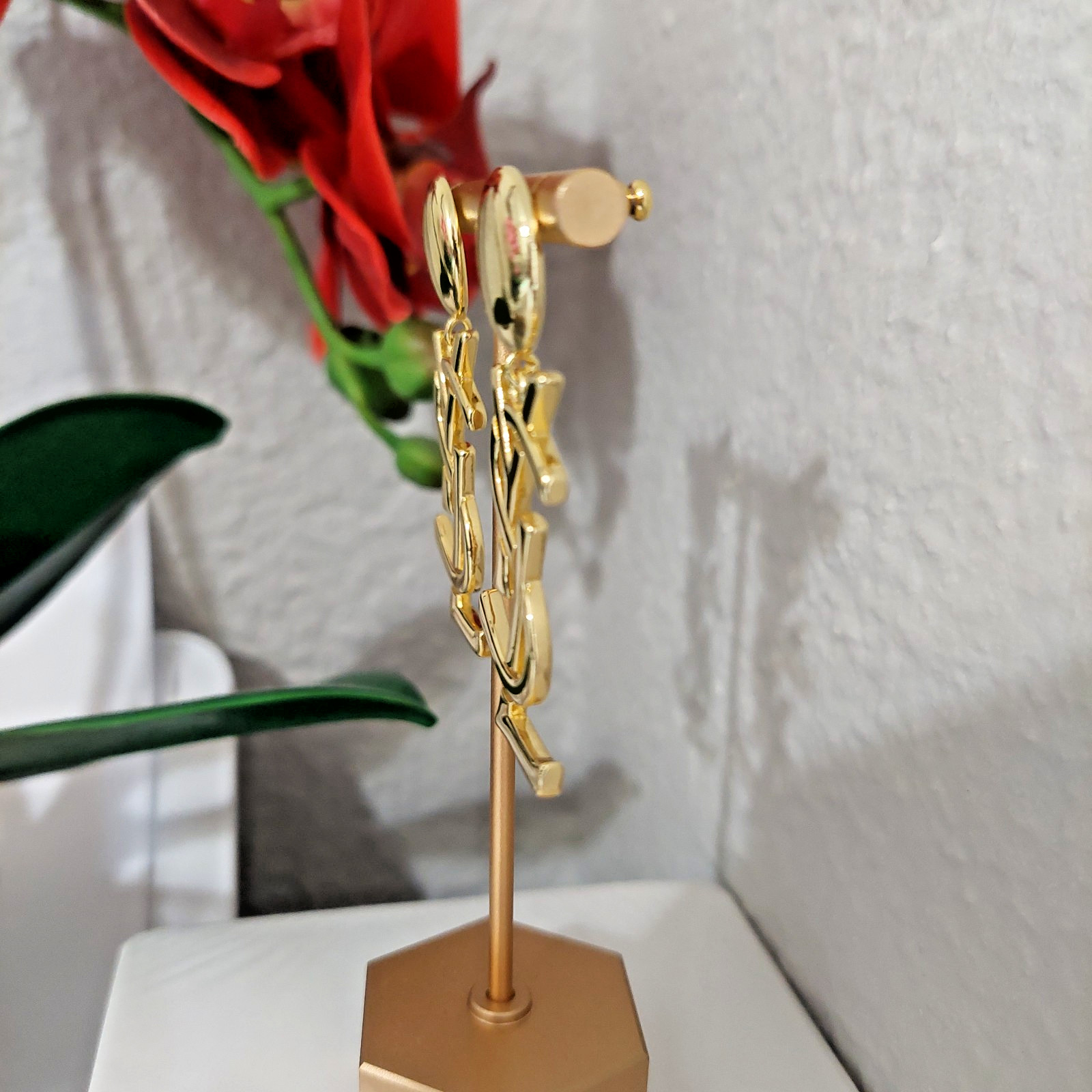 Auth. YVES SAINT LAURENT YSL Dangle Drop Large LOGO EARRINGS Gold Tone