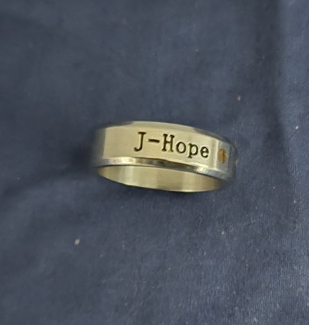 B502 BTS J-Hope 1994.02.18 Fan Ring Titanium Steel Pre-owned