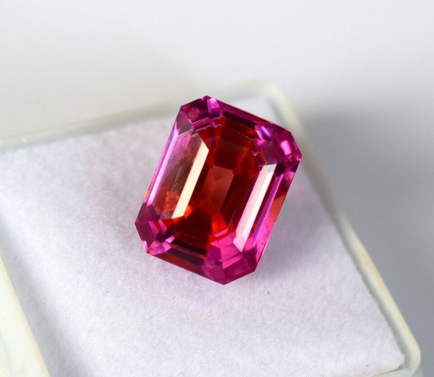 Flawless Natural Sapphire (Pitambari) Emerald Shape Certified 15.45 Ct Gemstone