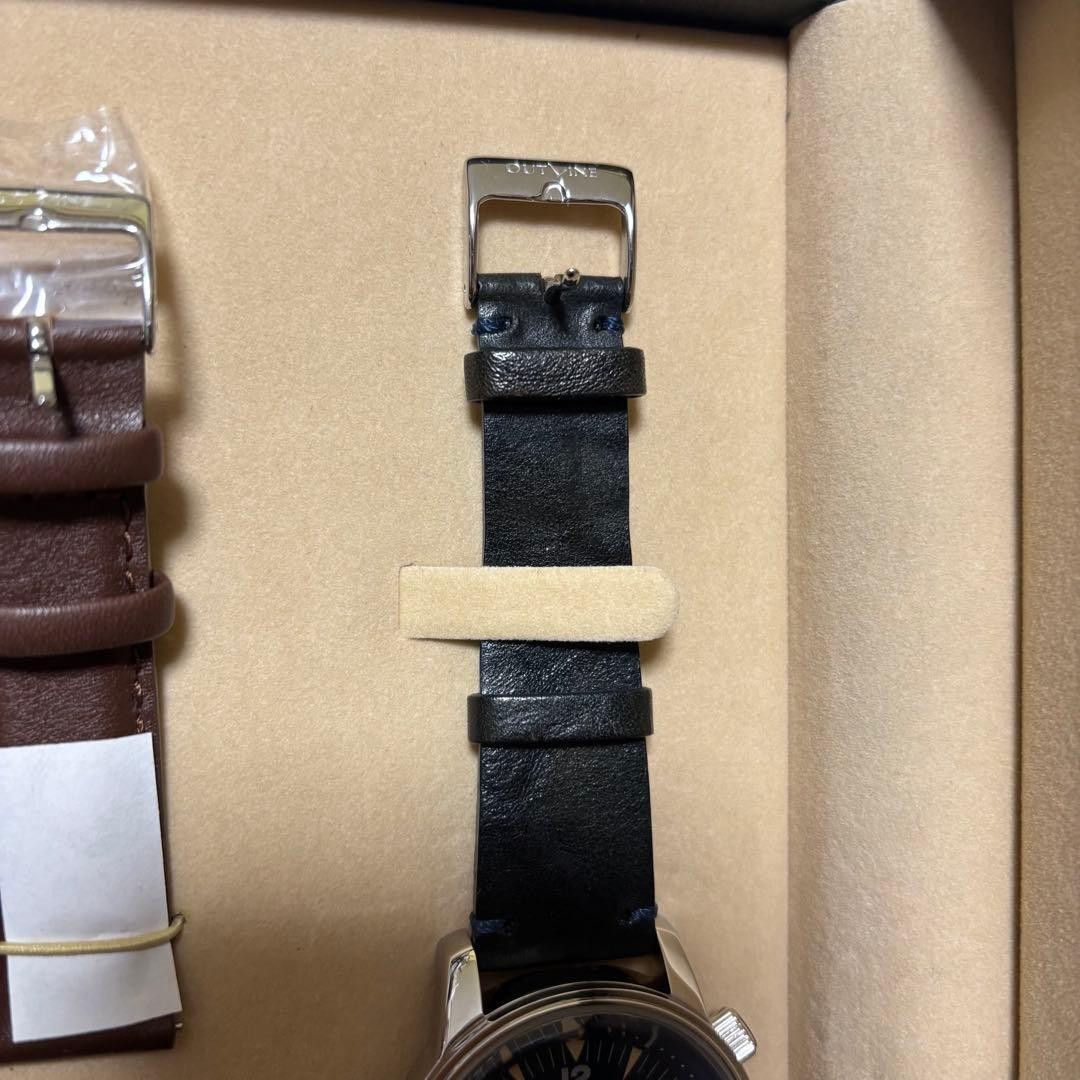 OUTLINE Compredive 1960 Mechanical Wristwatch