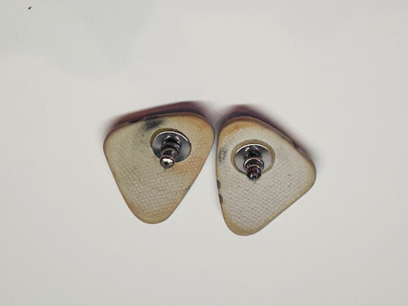 Earrings Painted Design of Gold Silver and Pewter Color 1.25″x 1″ Triangle Shape