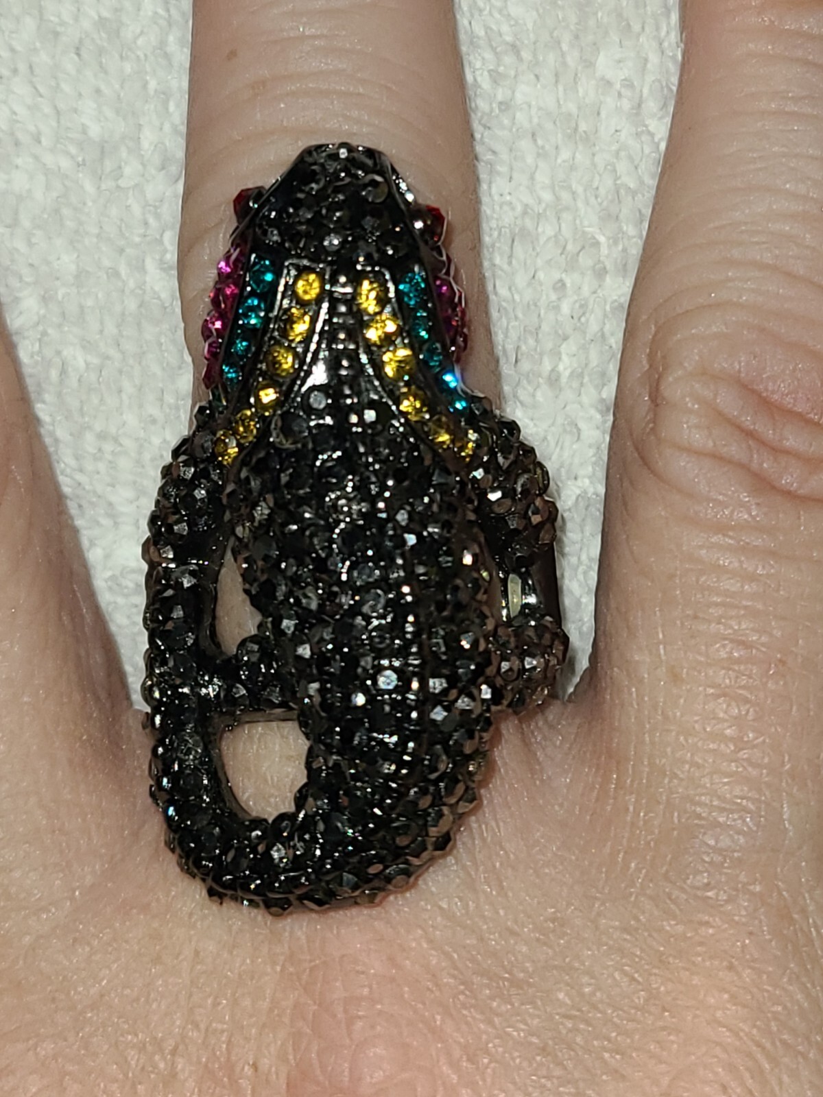 SPRING STREET COLORFUL RHINESTONE LIZARD GECKO REPTILE STRETCH RING