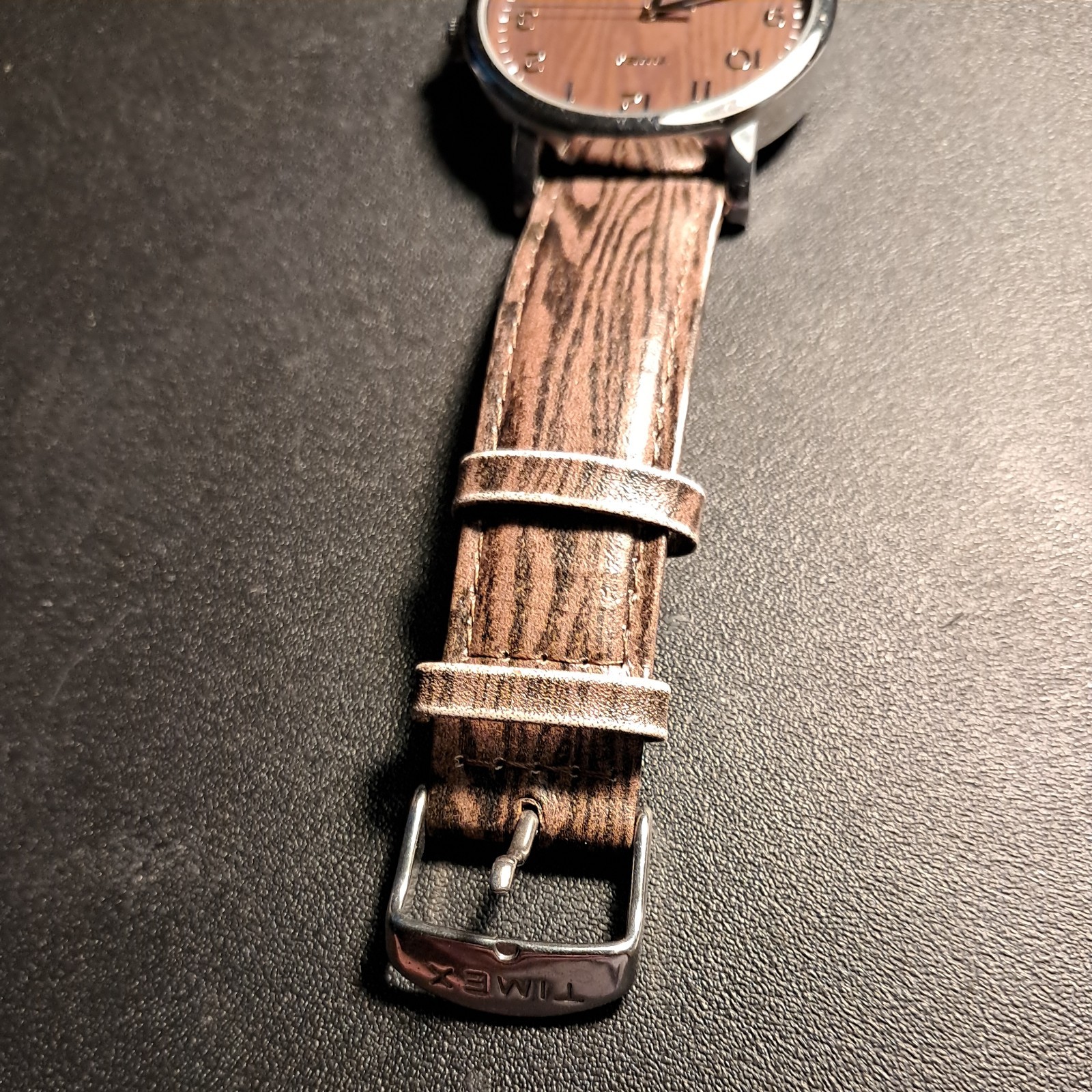 Timex T2P221 Indiglo Men’s Analog Round Watch Wood grain Leather