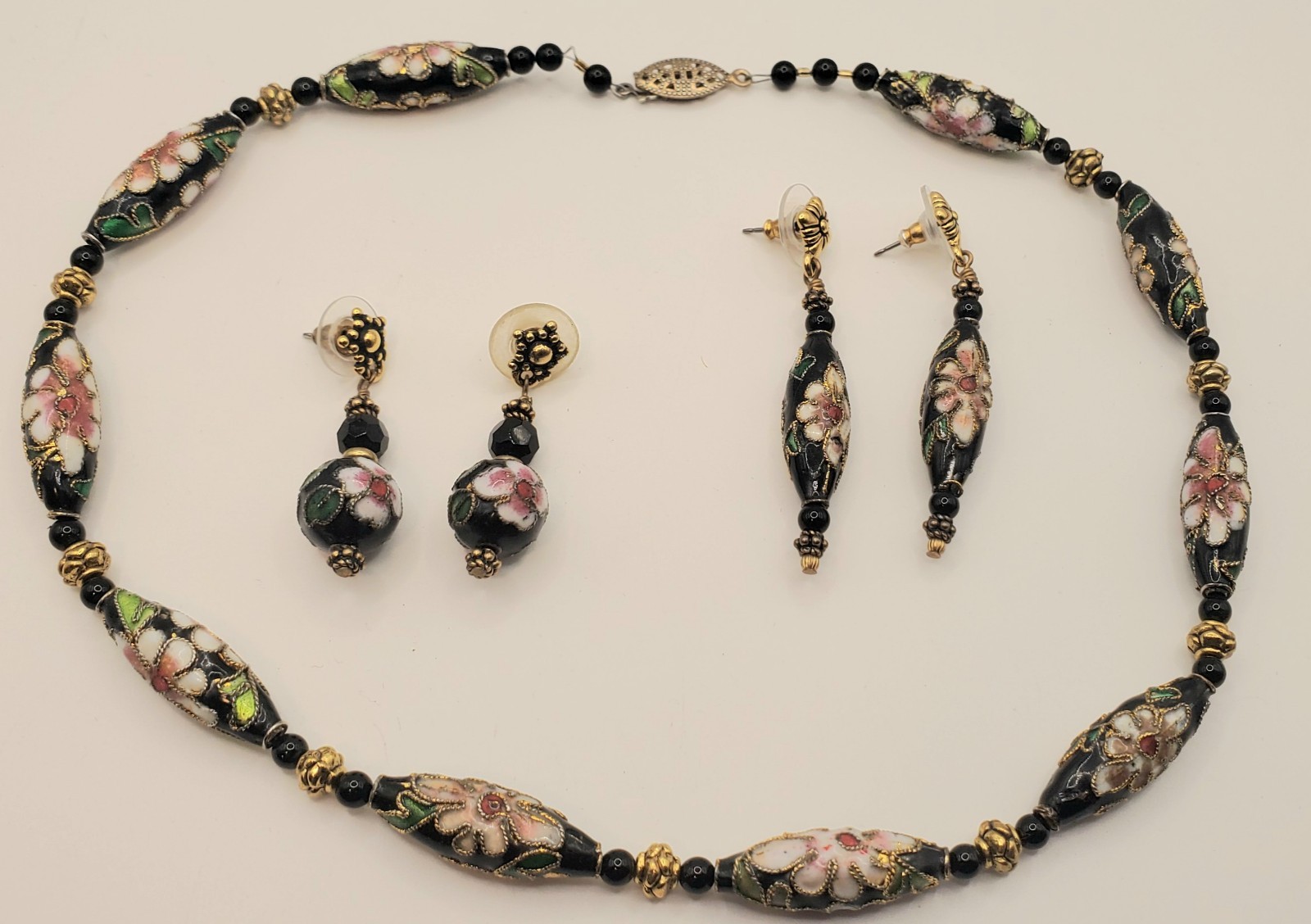Vintage Black Cloisonne Hand Painted Floral 16″ Necklace & 2 Pr. Earrings