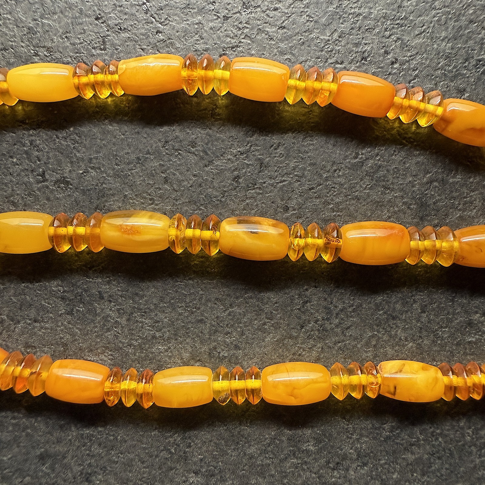Vintage Whole Stone natural Amber Necklace 13x8mm 45cm 17.4g
