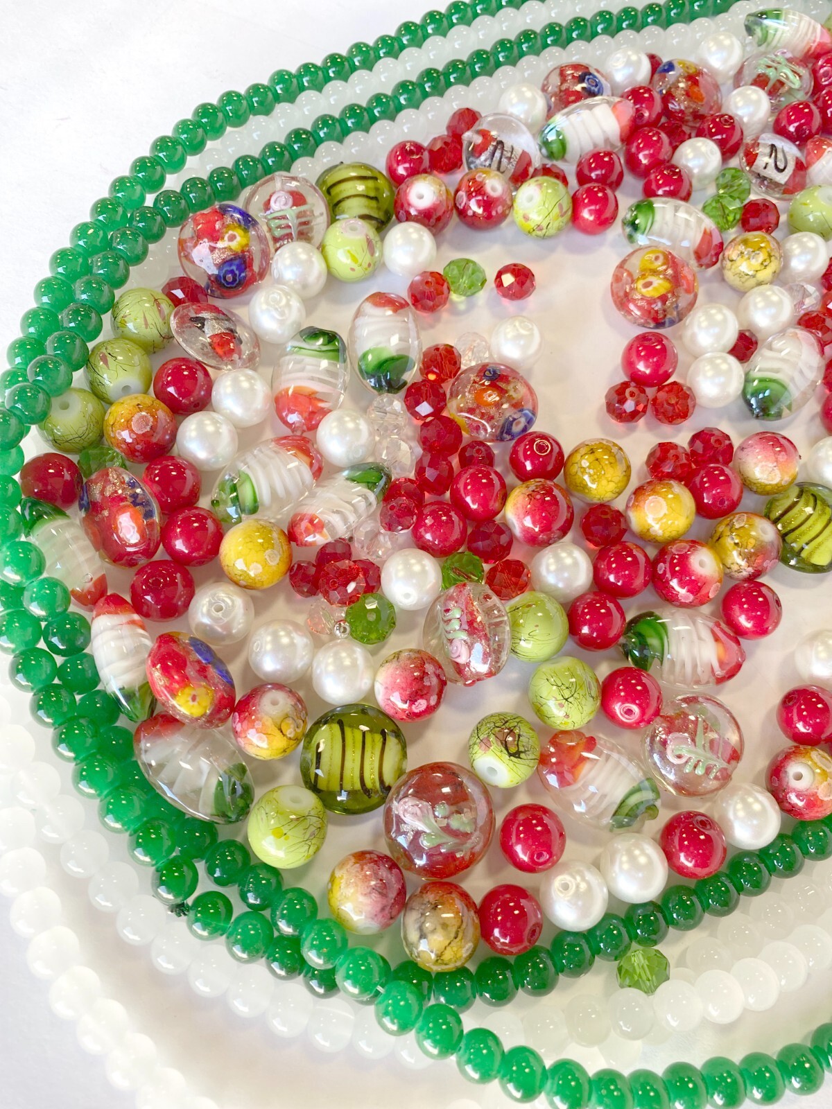 Bulk Beads for Jewelry Making 1 lb Christmas RED GREEN Glass Beads 300 pcs