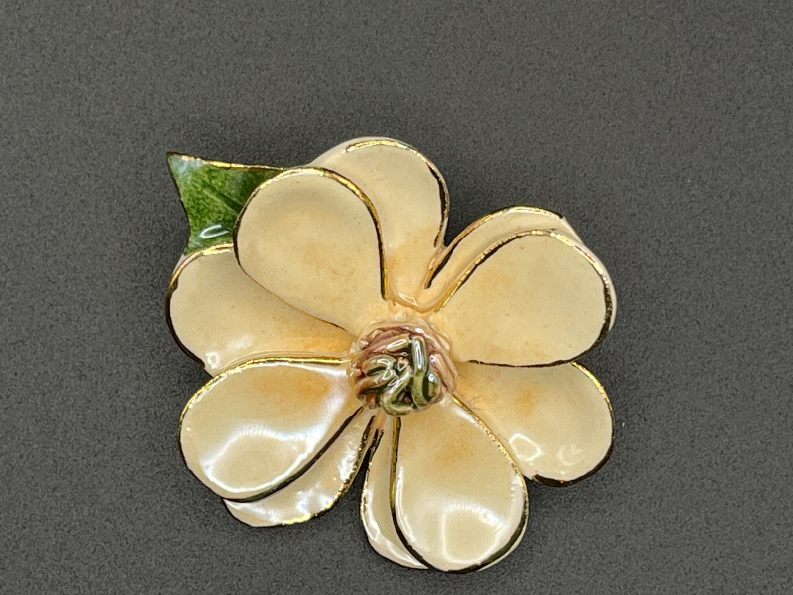 Vintage Ceramic Enamel Dogwood Flower Pin/Brooch