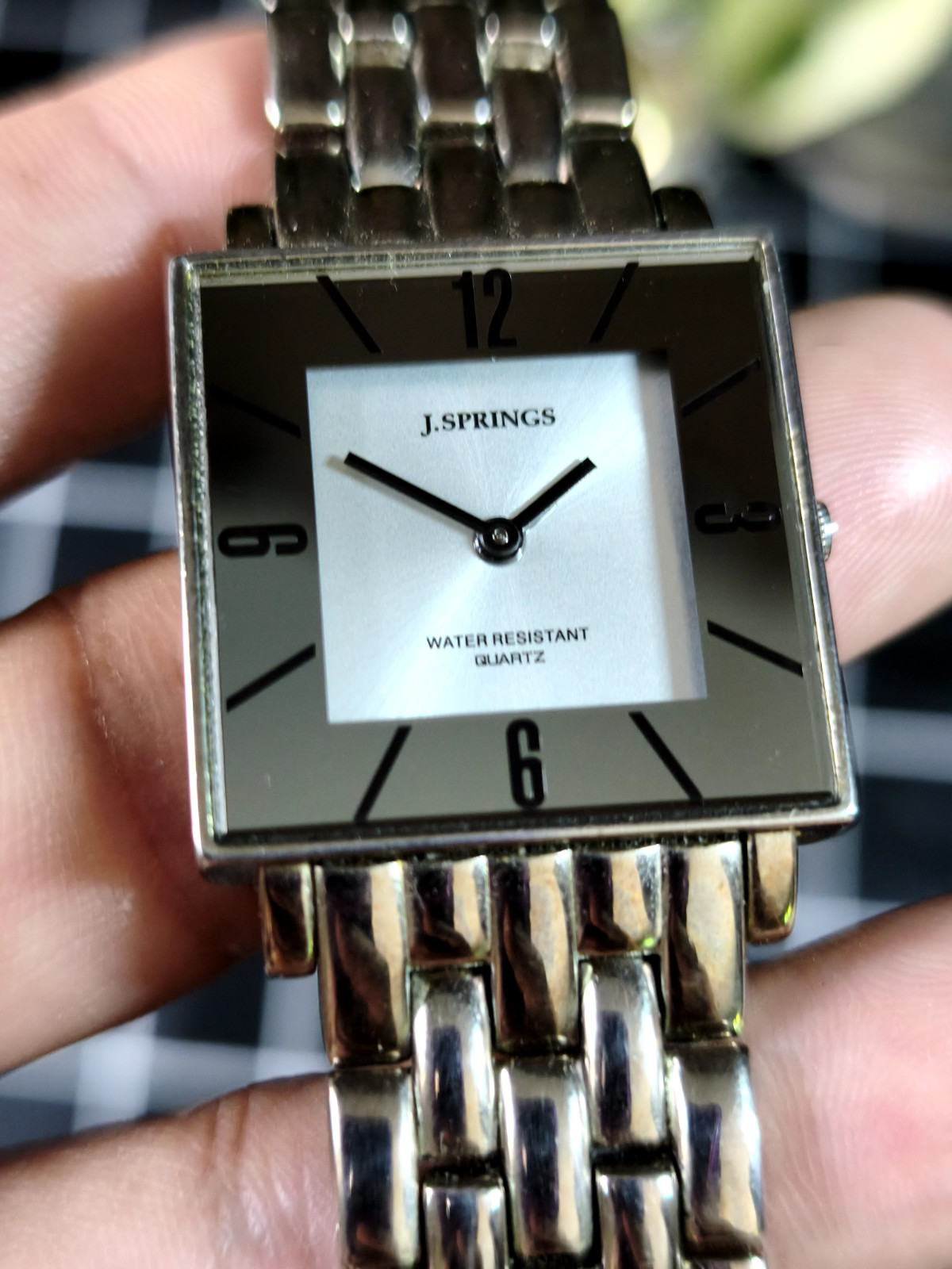 VINTAGE J.SPRINGS BY SEIKO INSTRUMENTS SQUARE MIRROR-DIAL QUARTZ DRESS WATCH