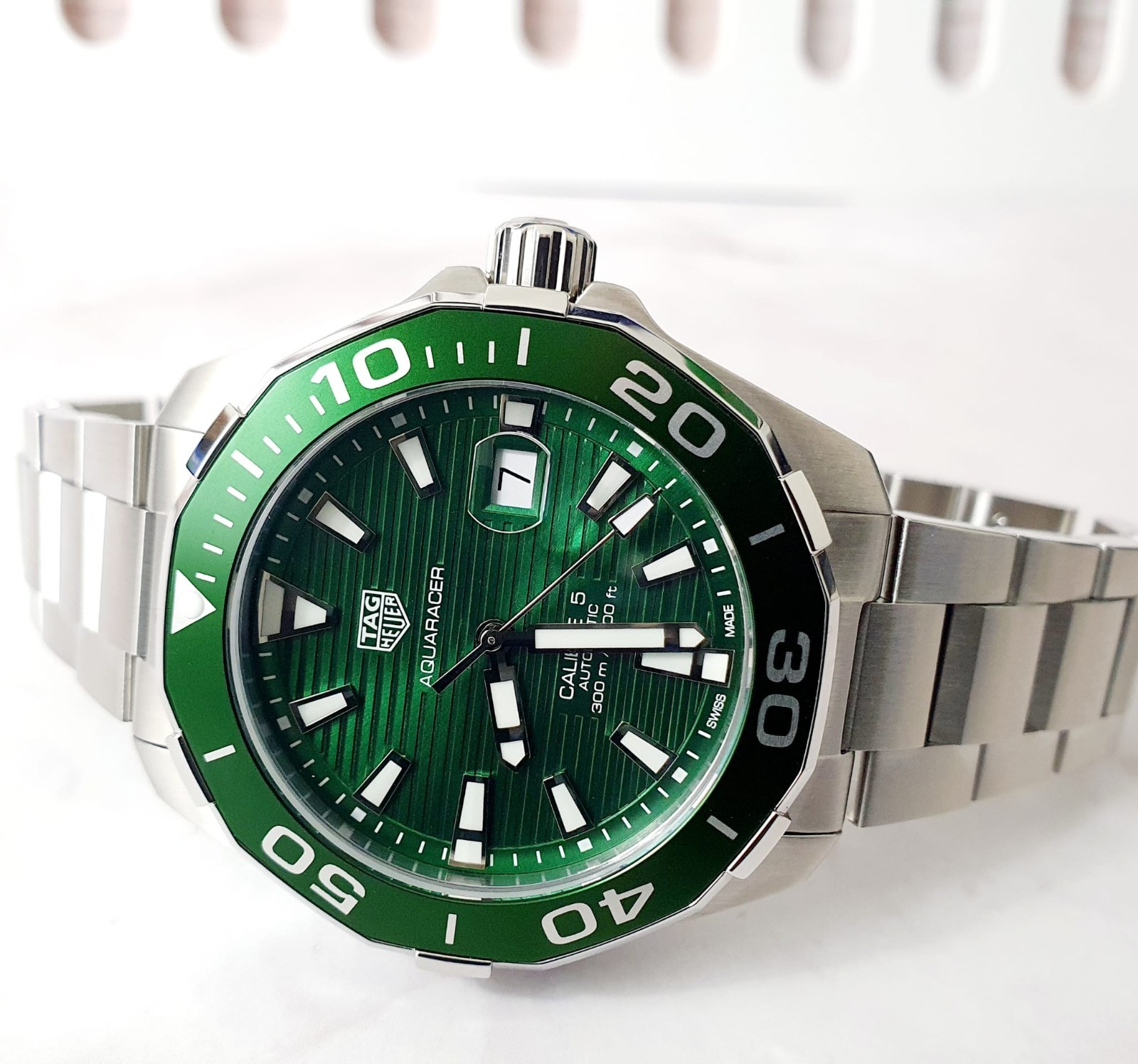 TAG Heuer Green Hulk Aquaracer Men’s Watch WAY201S.BA0927