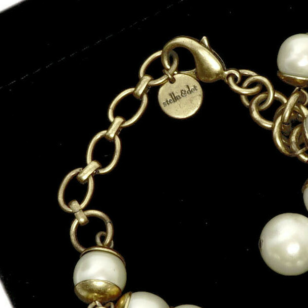 Faux Pearl Bracelet Adjustable 7-9 inches Fashion Stella and Dot Charm Style