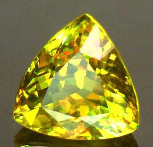 5.60ct FLASHING CANARY YELLOW (vdo) SPHENE