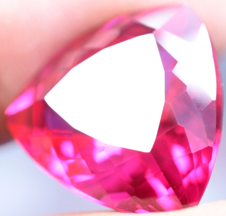 Extremely Rare & Natural 22.65 Ct SUNRISE RUBY GGL Certified Loose Gemstone