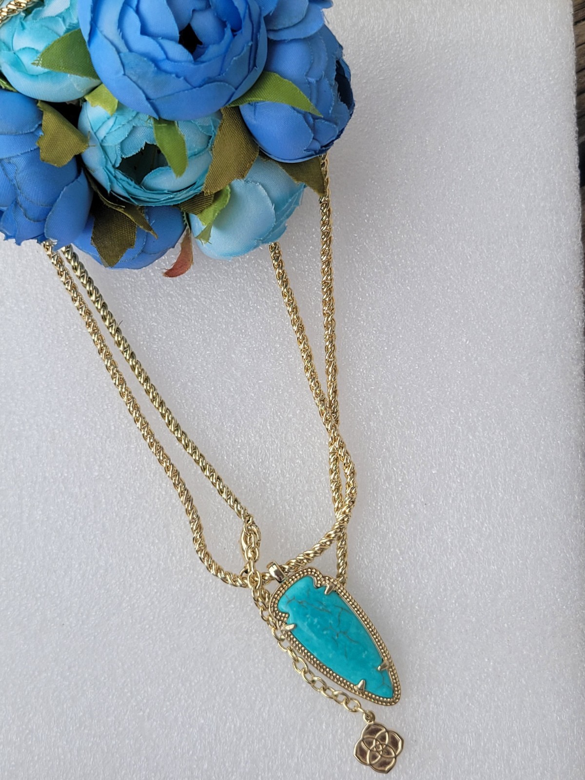 Vinatge Kendra Scott Shaylee Pendant Arrow Gold Necklace Rare Turquoise blue