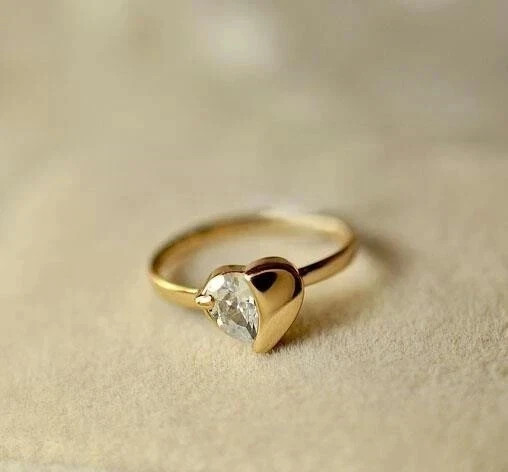 2.50 Ct Round Cut Simulated Diamond Stunning Band Ring 14k Yellow Gold Plated