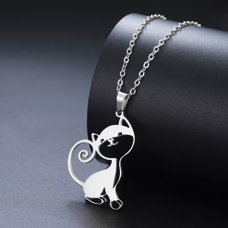 Simple Cat Themed Pendant Necklace Stainless Steel Cat Lover Fashion Jewelry