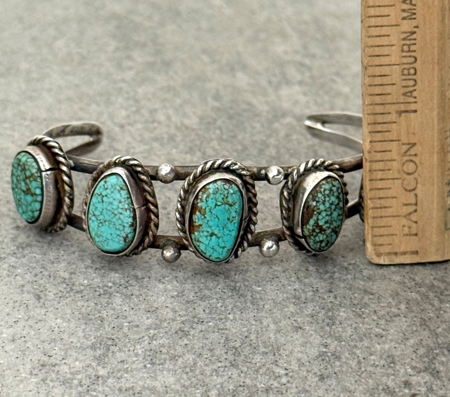 Vintage Native American Navajo NUMBER 8 MINE Turquoise Sterling Bracelet 6.7 in