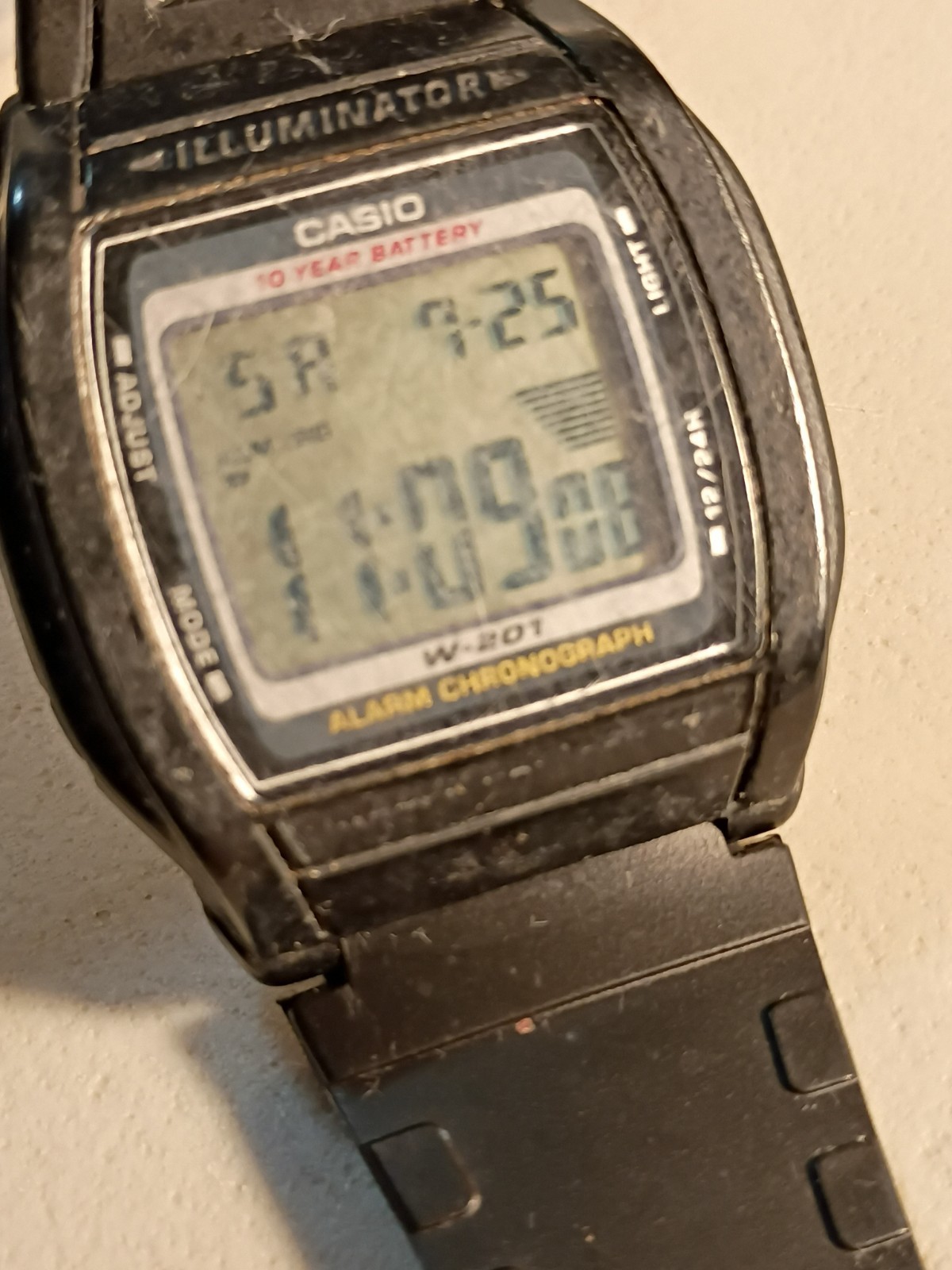 Casio Illuminator Digital Watch 2879 W-201 Black Band New Battery Working Great