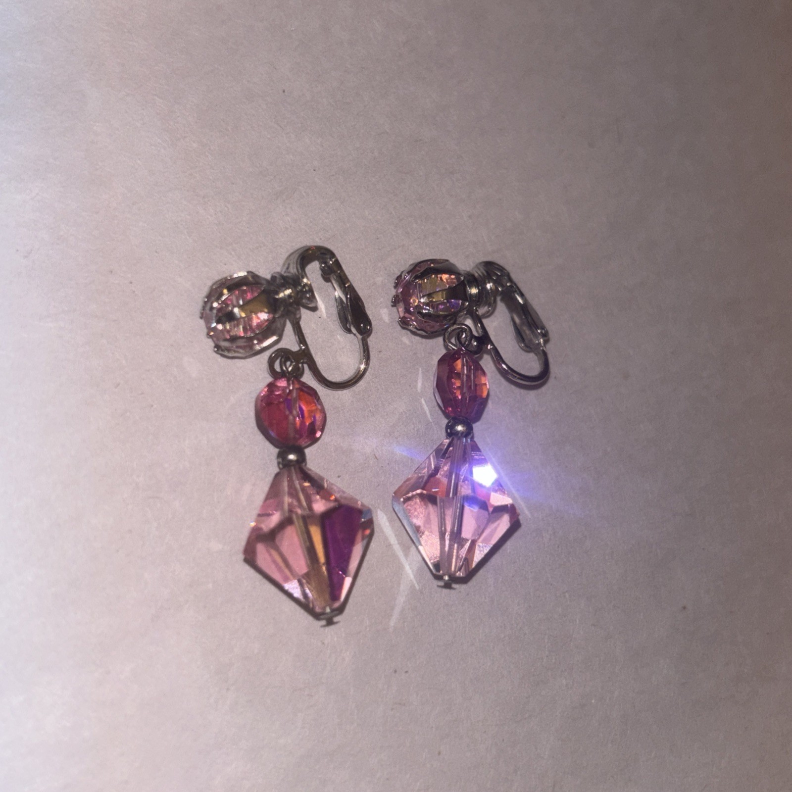 VTG Pink AB light refracting chandelier Necklace w matching Earrings Set