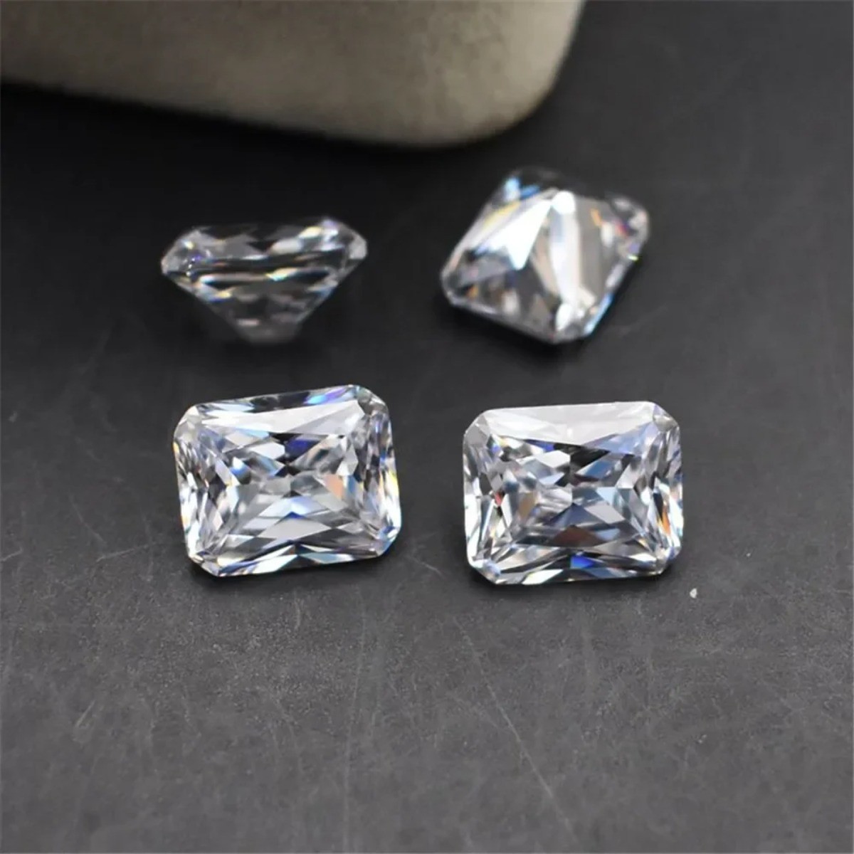 Rectangle Faceted Cubic Zirconia Radiant Cut Transparent White Cubic Zirconia